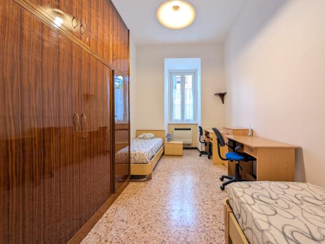 Due posti letto in stanza doppia per studenti universitari
