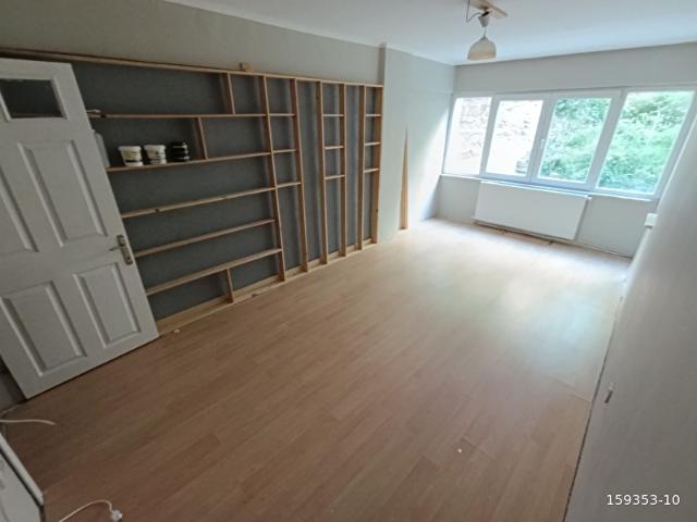 DUHADAN VALİDE ATİKTE YATIRIMLIK FIRSAT BALKONLU SATILIK DAİRE