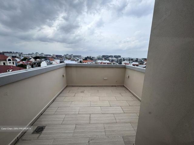 Duku Place D15, Apartment