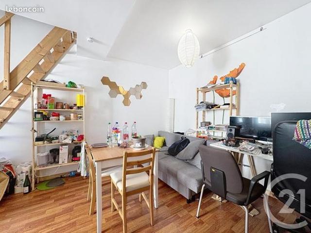 Duplex/Triplex 2 pièces 22 m²