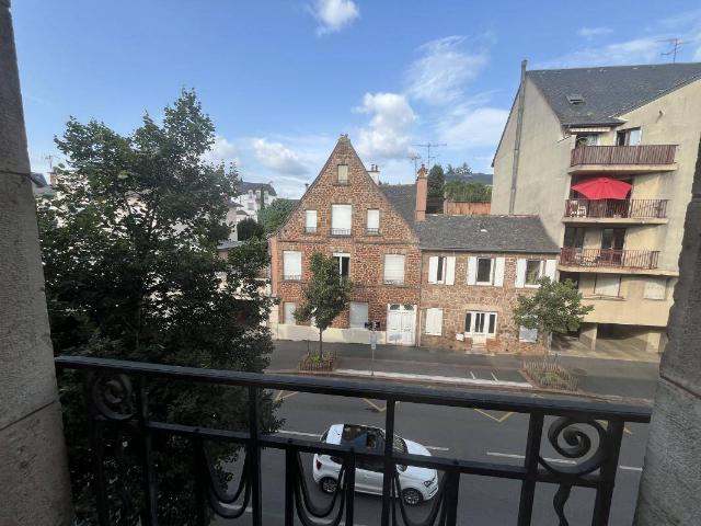 Duplex/Triplex 3 pièces à louer