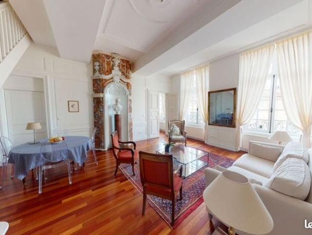 Duplex/Triplex 3 pièces 138 m²