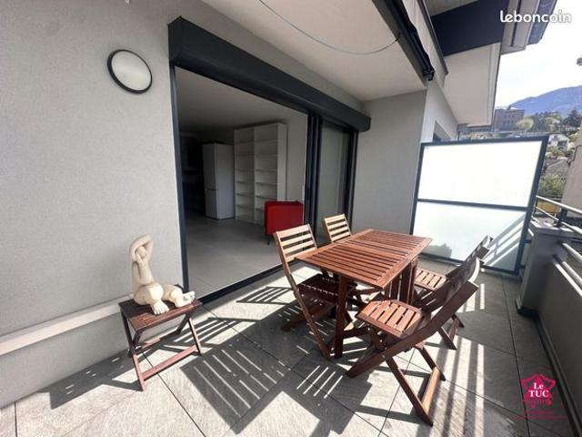 Duplex/Triplex 3 pièces 65 m²