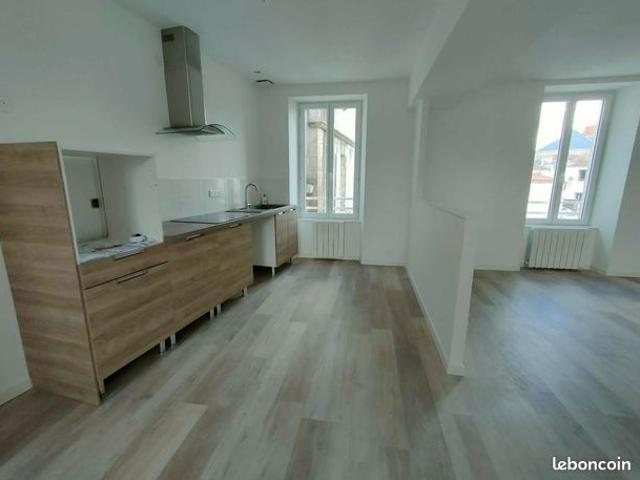 Duplex/Triplex 3 pièces 77 m²