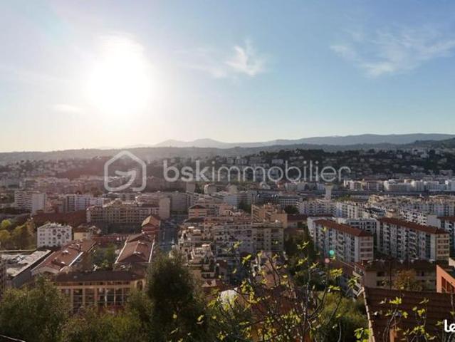 Duplex/Triplex 4 pièces 92 m²