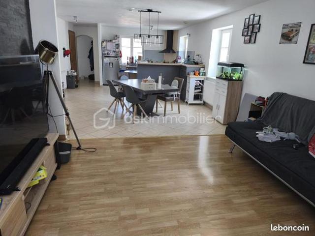 Duplex/Triplex 5 pièces 105 m²