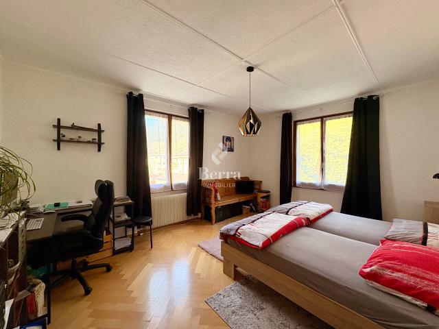 Duplex/two level with 4.5 rooms for rent in Rue des Epineys 10 | dreamo. Ch