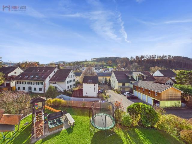Duplex/two level with 5.5 rooms on sale in Ueken 130 m² | dreamo. Ch