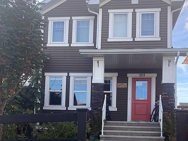Duplex 3 Bed 2.5 Bath In Cochrane With Large Finished Garage
