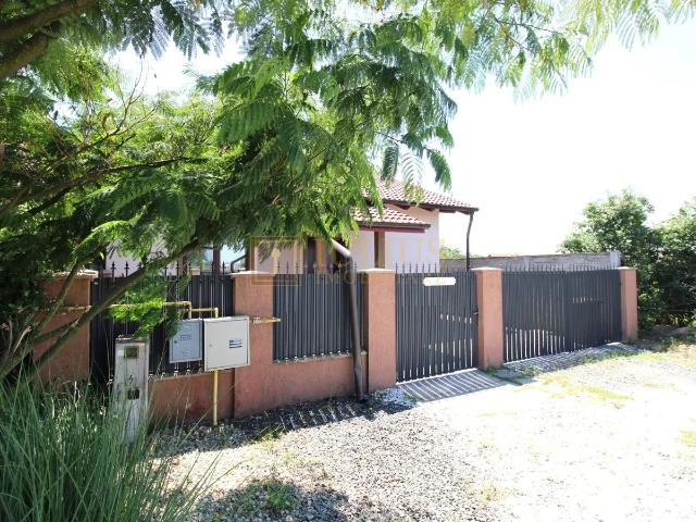 Duplex 3 camere – complet mobilat și utilat | Moșnița Nouă