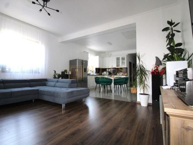 Duplex 3 camere complet mobilat si utilat | Mosnita Noua