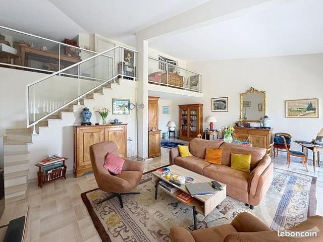 Duplex 3 pièces 109 m²