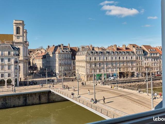 Duplex 3 pièces 150 m²