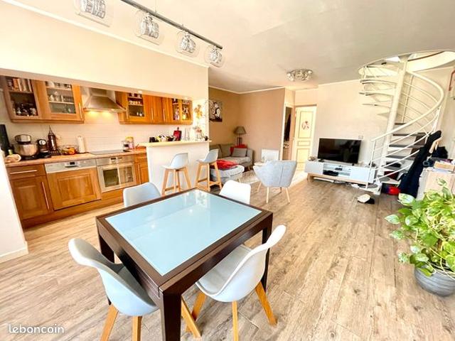 Duplex 3 pièces 57 m²