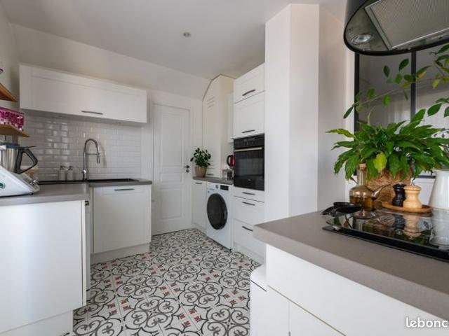 Duplex 3 pièces 77 m²