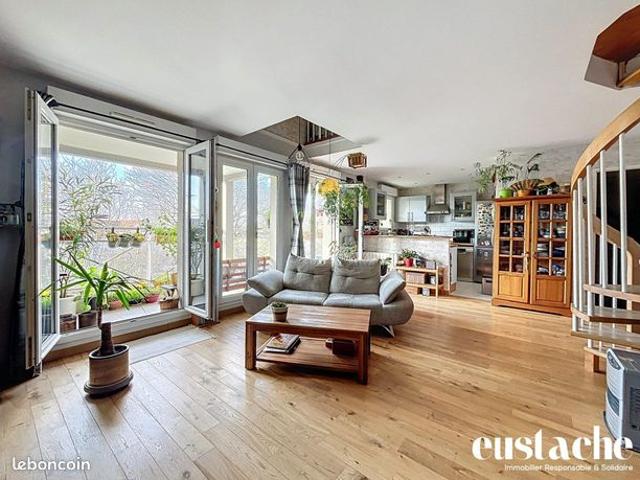 Duplex 3 pièces 83 m²