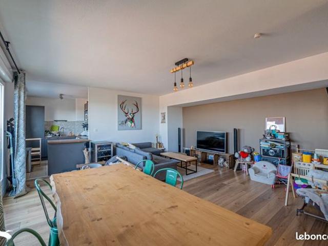 Duplex 3 pièces 85 m²