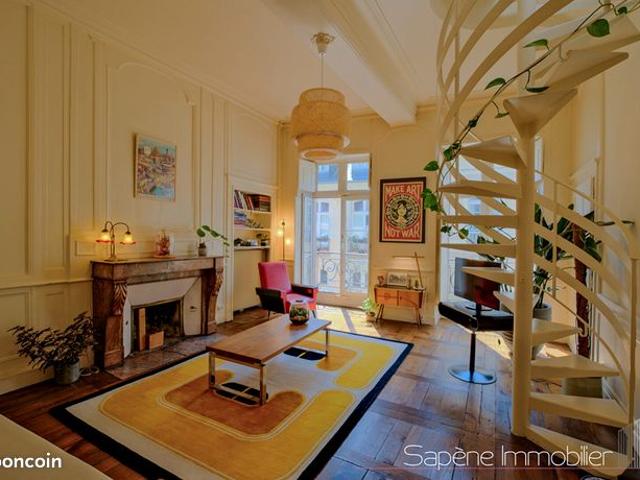 Duplex 3 pièces 99 m²