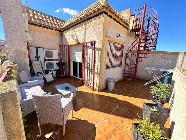 Duplex 3 pokoje z tarasem i basenem w Los Altos