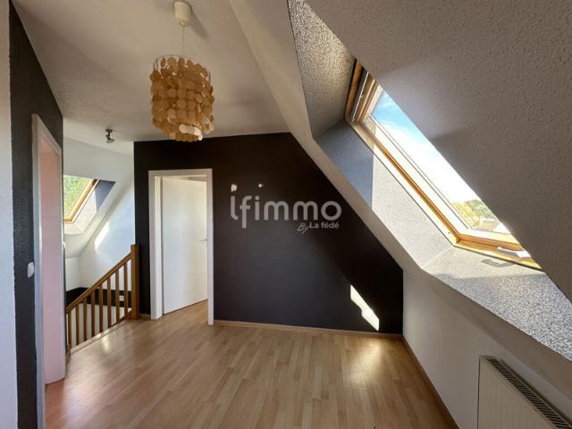 Duplex 103 m² avec balcon et double parking sécurisé