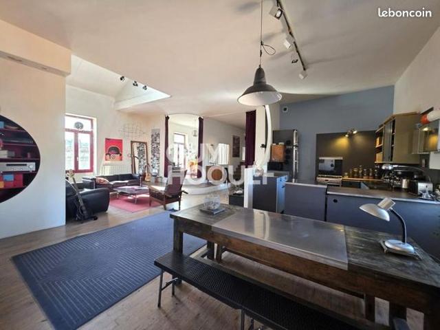 Duplex 11 pièces 186 m²
