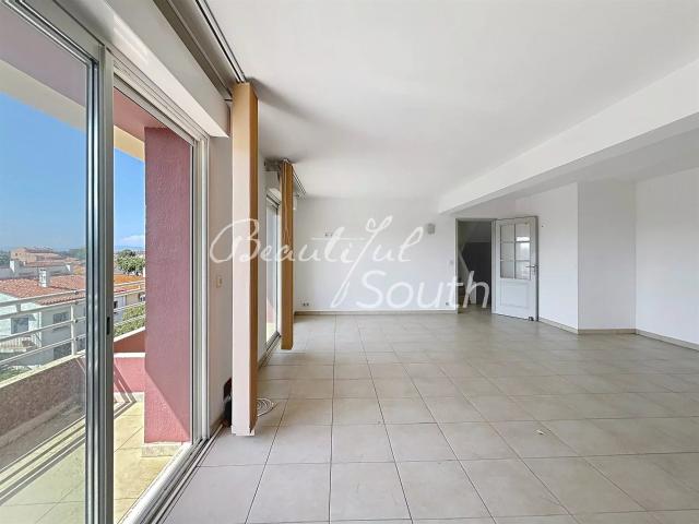 Duplex, 140M², Dernier Niveau Avec 2 Terrasses Et Garage, Ca. 139m² Canet en Roussillon