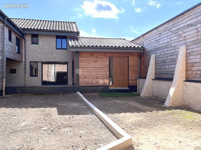 Duplex 1 pièce 151 m²