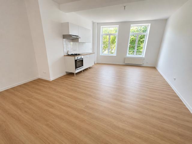 DUPLEX
