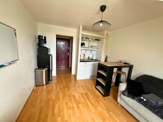Duplex 28m² meublé CHU Location Appartement nantes: 26.96 m2
