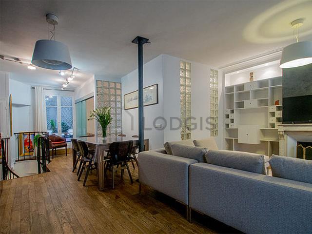 Duplex 2 chambres meublé avec concierge Gare de l'Est Paris 10°