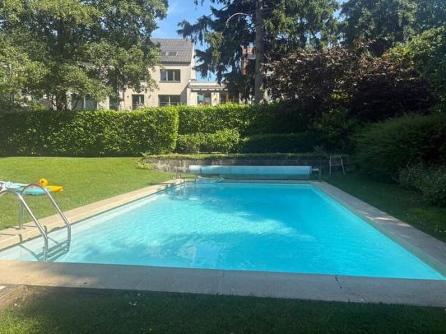 Duplex 2ch air conditionné avec piscine et jardin commun