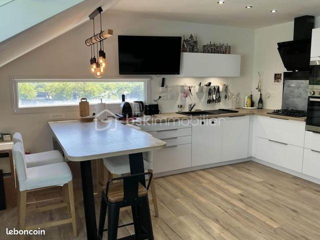 Duplex 7 pièces 111 m²