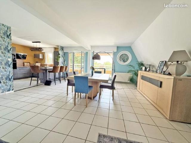 Duplex 7 pièces 123 m²