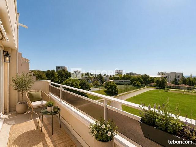 Duplex 7 pièces 132 m²