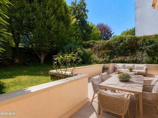 Duplex 7 pièces 158 m²