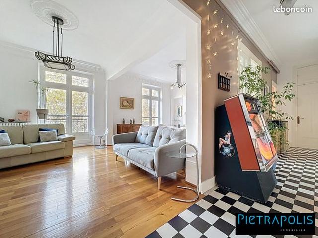 Duplex 7 pièces 165 m²