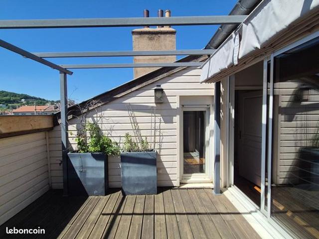 Duplex 7 pièces 163 m²