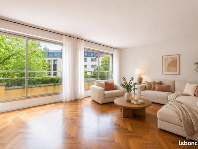 Duplex 7 pièces 218 m²
