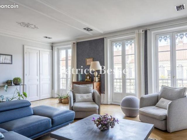 Duplex 7 pièces 210 m²