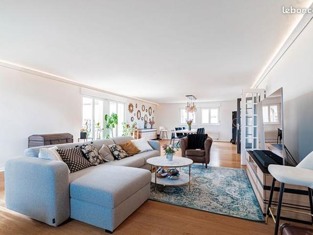 Duplex 7 pièces 210 m²
