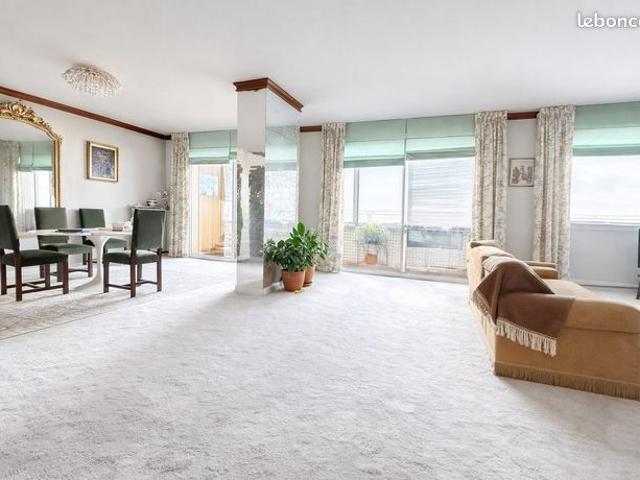 Duplex 7 pièces 213 m²