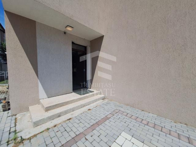 Duplex 4 cam 3 bai parcare&curte Prelungirea Ghence str. Maracineni
