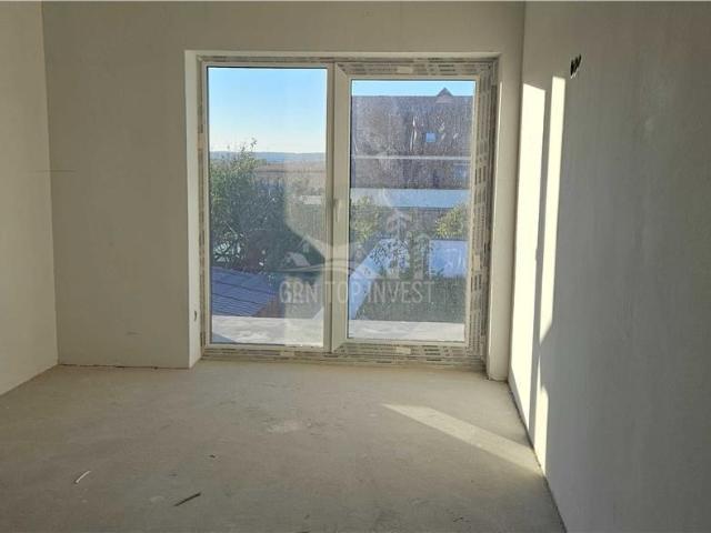Duplex 4 camere 280mp teren zona Tineretului
