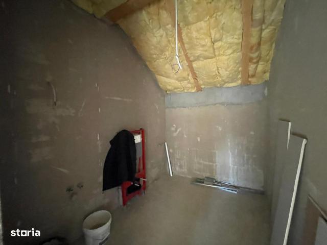 Duplex 4 camere toate utilitatile Mosnita Veche