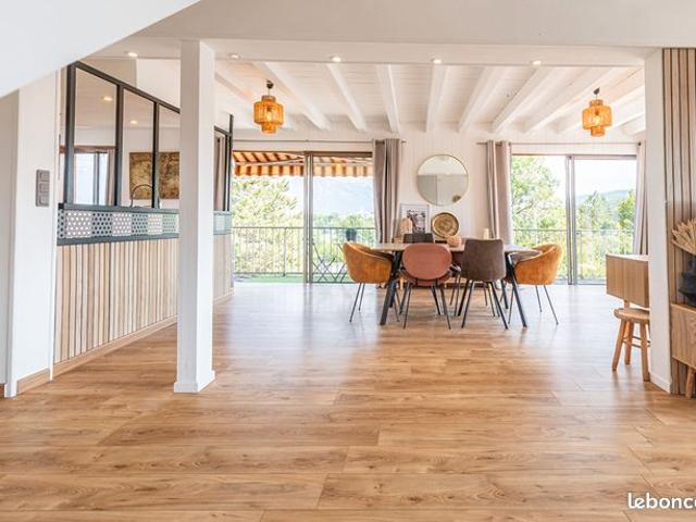 Duplex 4 pièces 154 m²