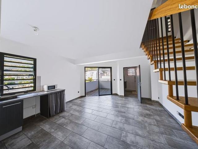 Duplex 4 pièces 80 m²