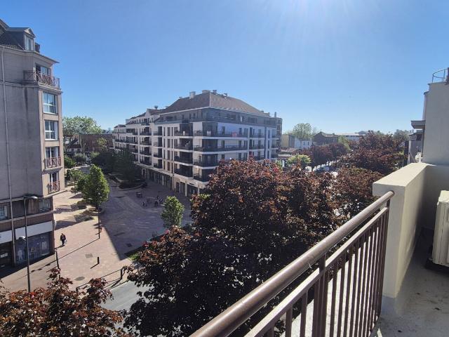 Duplex 4 pièces à louer à Créteil Exclusivité Guy Hoquet LIEUSAINT