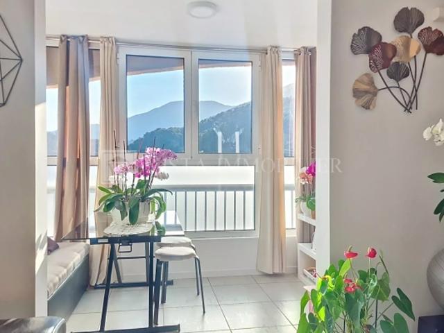 Duplex 4 pièces avec cave et garage Menton