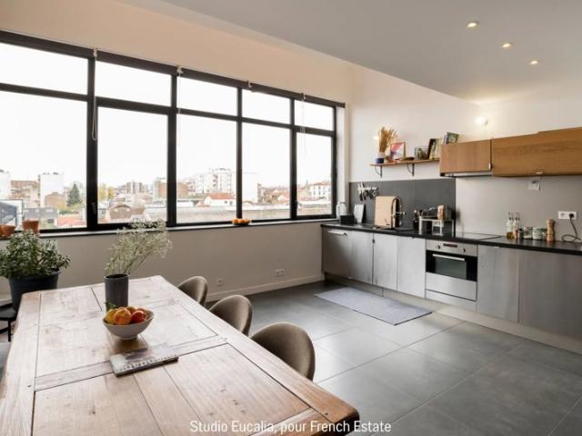 DUPLEX 5 PIÈCES – DERNIER ÉTAGE – VUE PANORAMIQUE