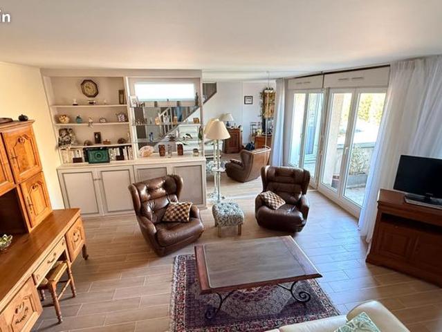 Duplex 5 pièces 104 m²